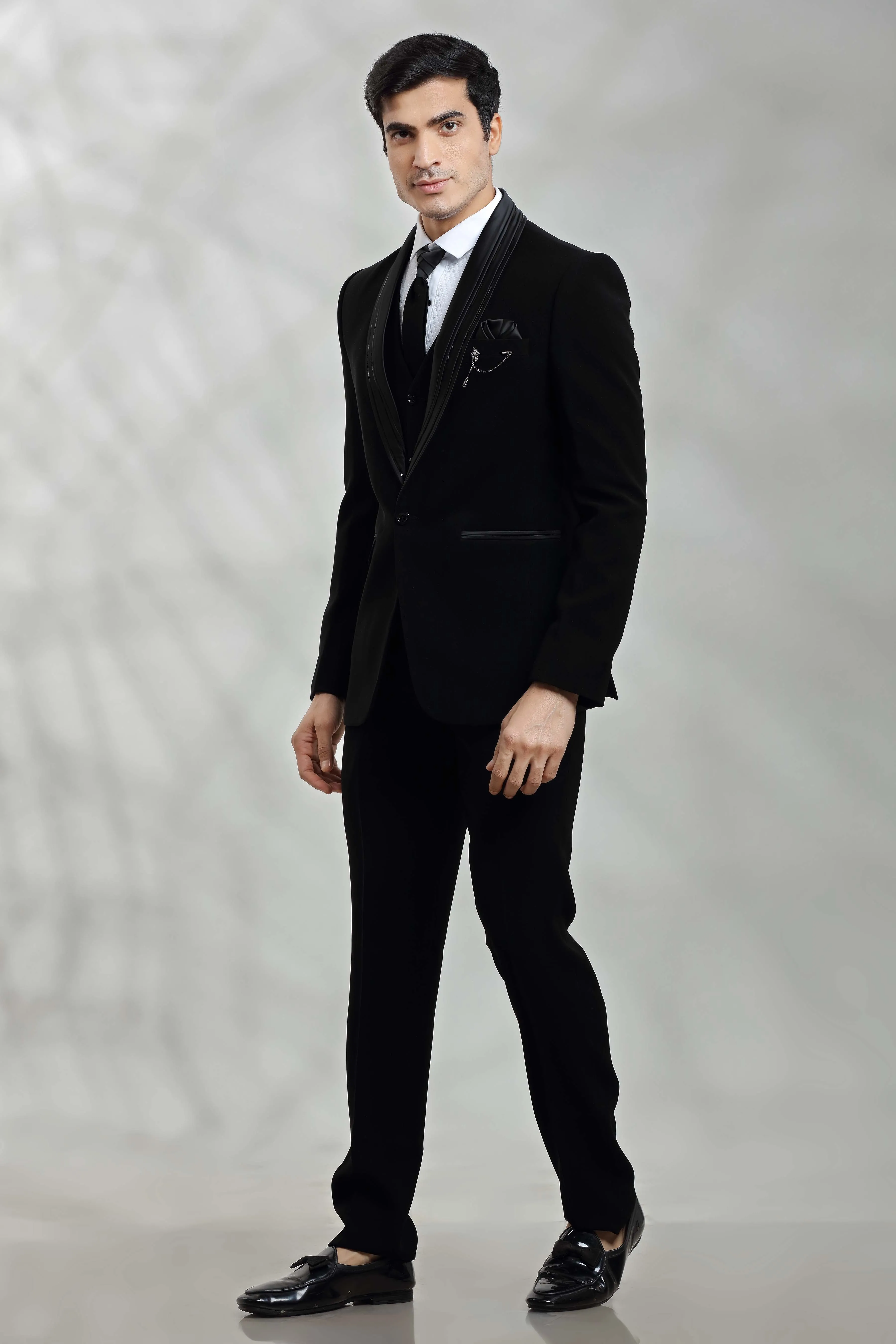 Black Tuxedo Suit with Sequins Details Paired with Classic Vest, Shirt, Pants and Tie