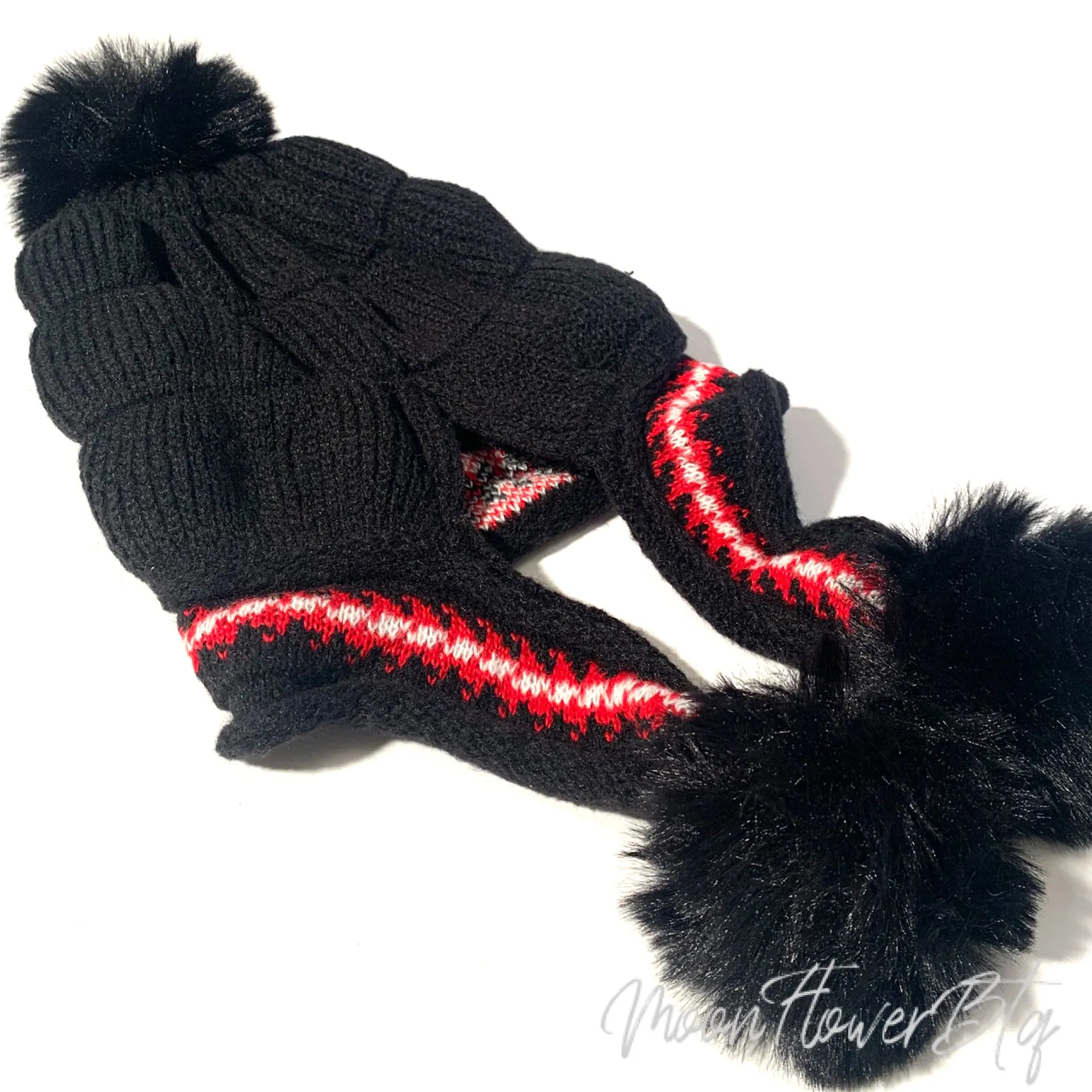 Black Winter Knit Pom Pom Beanie Hat