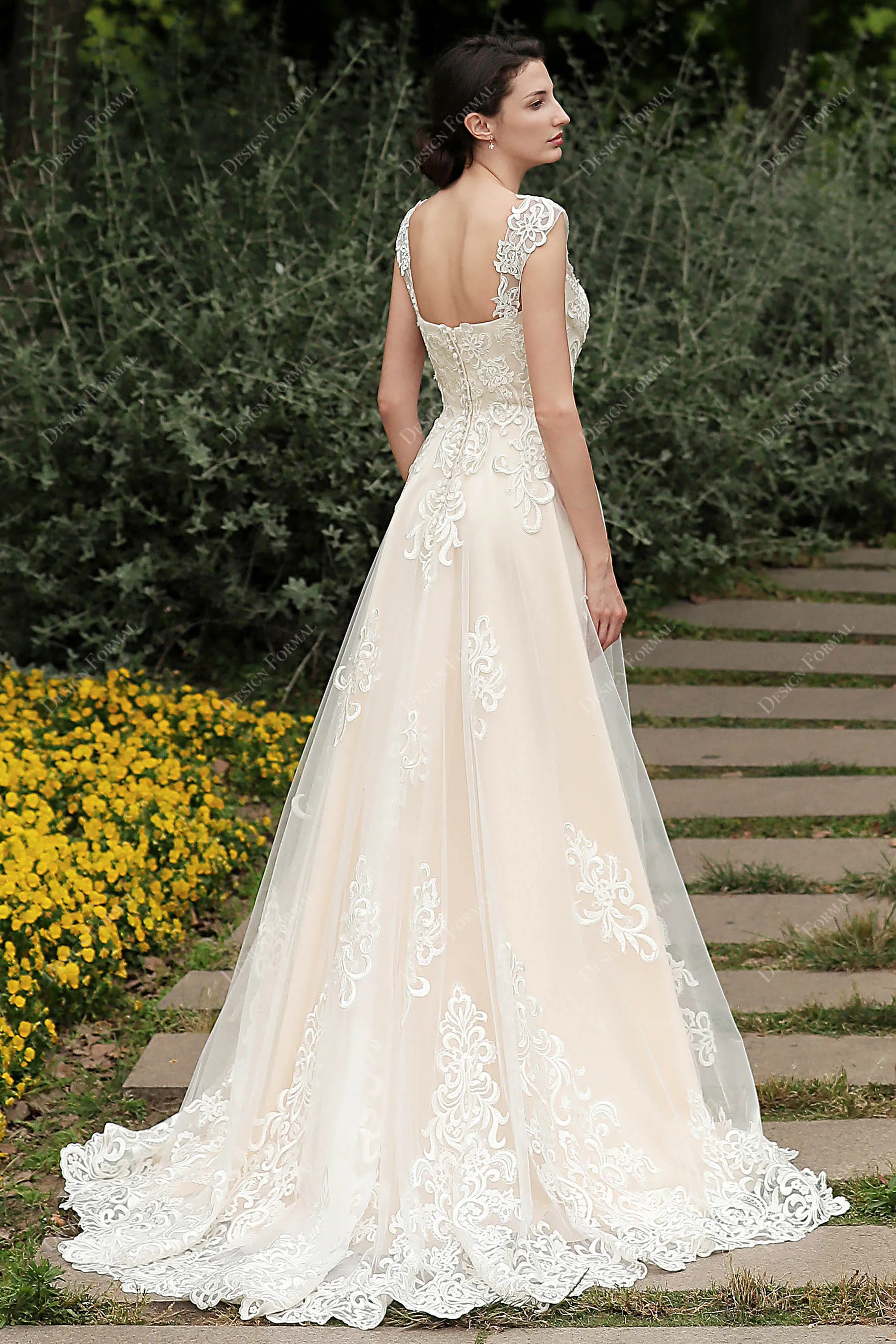 Elegant Lace Strap Sweetheart Neck Garden Champagne A-line Wedding Dress