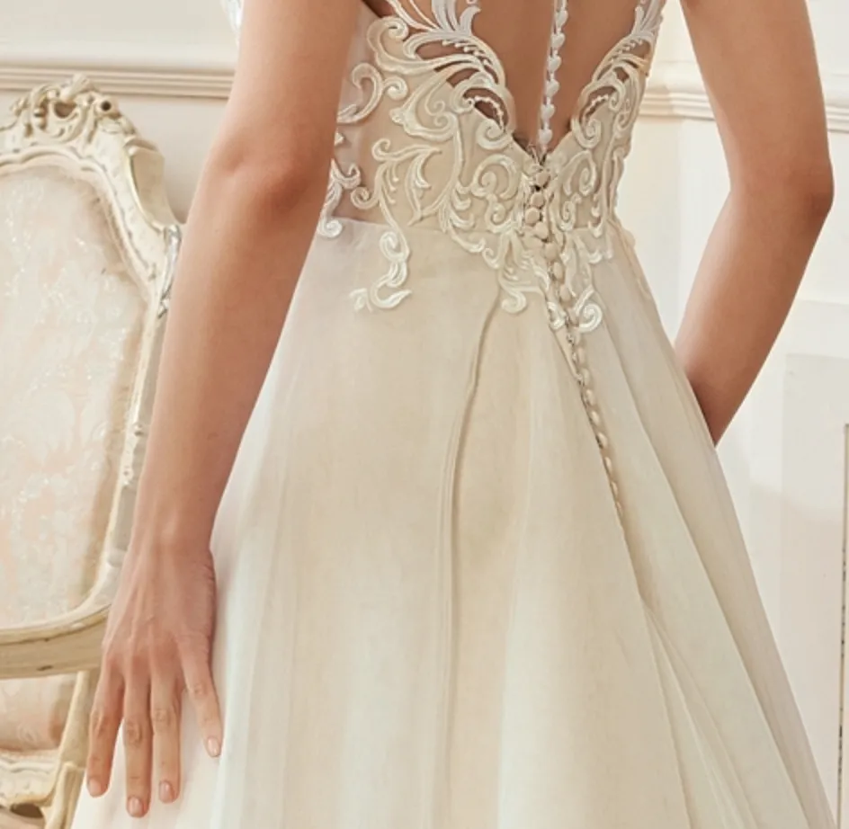 Illusion A-Line Scoop Neckline Lace Bridal Gown